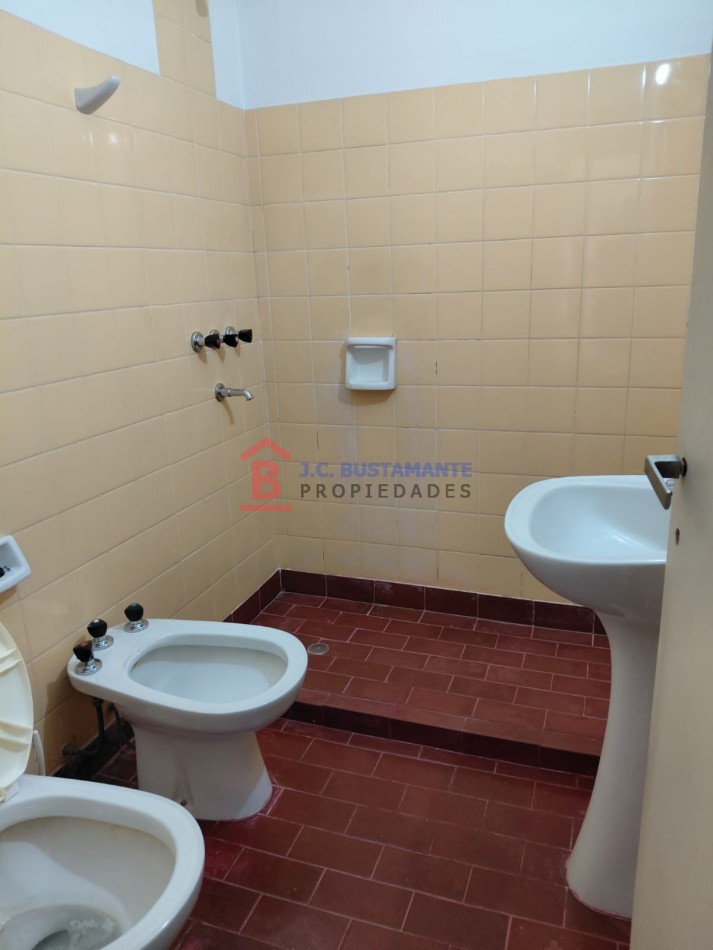 Alquiler departamento 25 de Mayo al 800