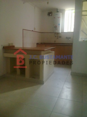 Alquiler casa Malvinas 71