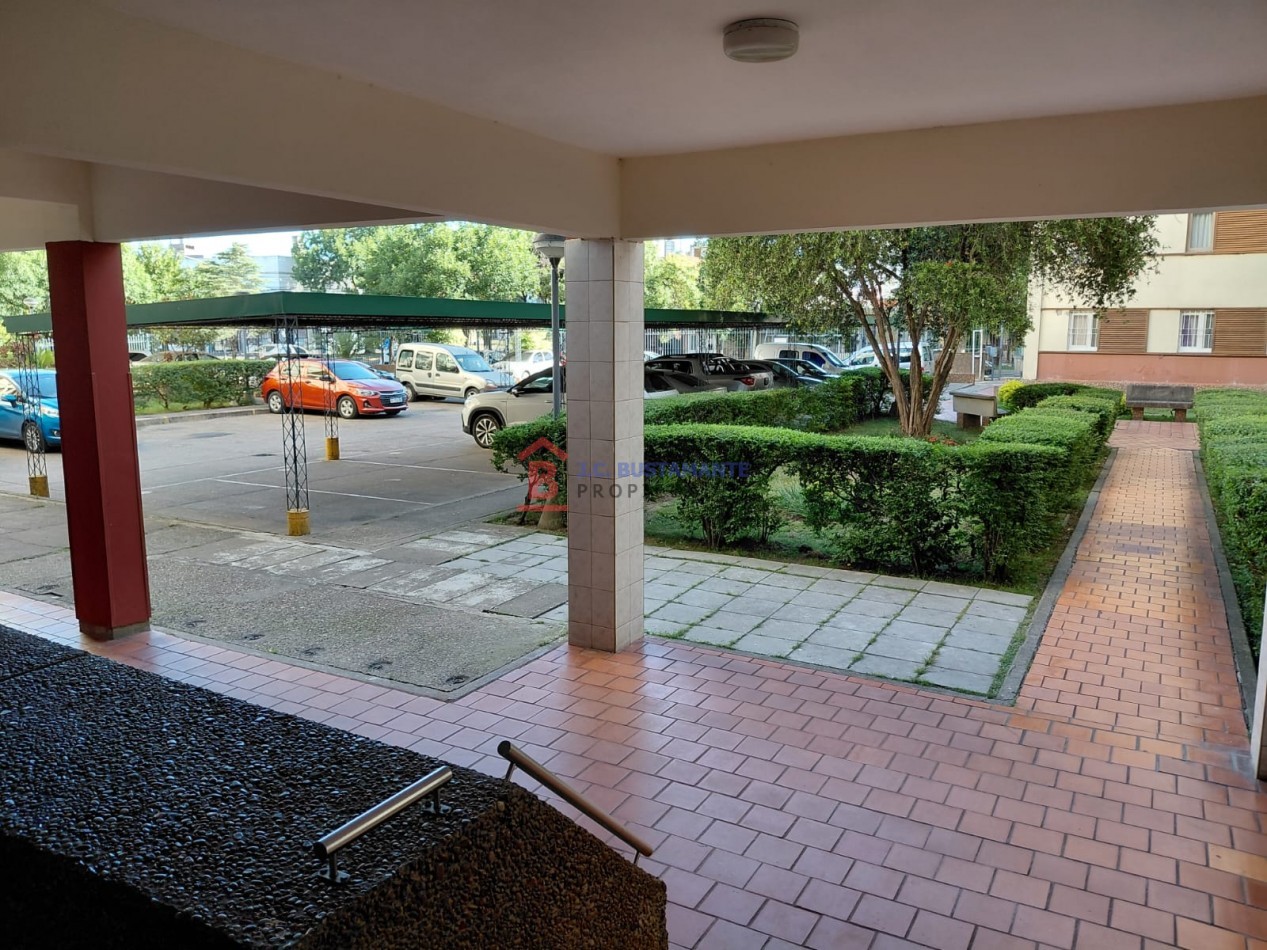 Alquiler departamento 25 de Mayo al 800