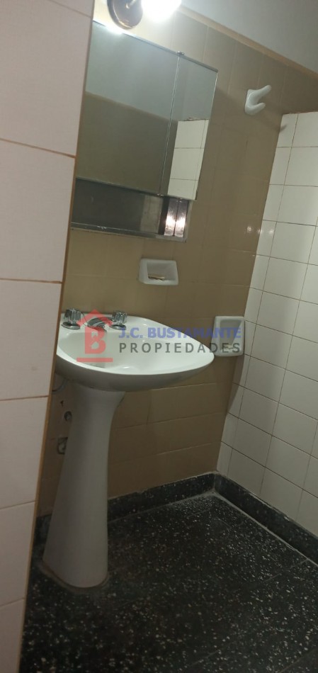 Alquiler casa Maipu 476