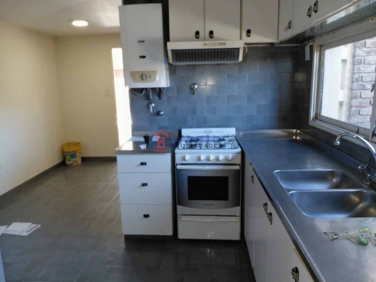 Alquiler departamento calle Gualeguaychu 139