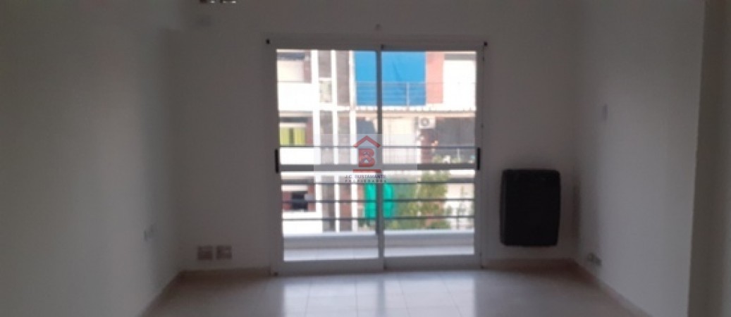 Alquiler Monoambiente calle Yrigoyen 128