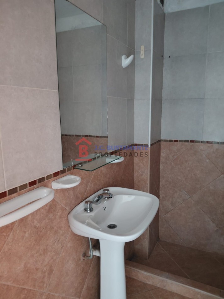 Alquiler Departamento calle Urquiza 679