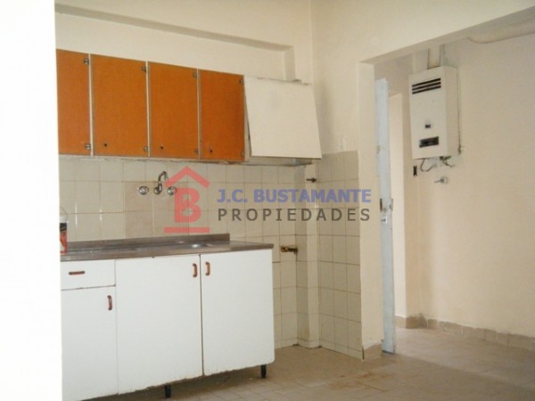 Alquiler Departamento  calle  Gualeguaychu 163