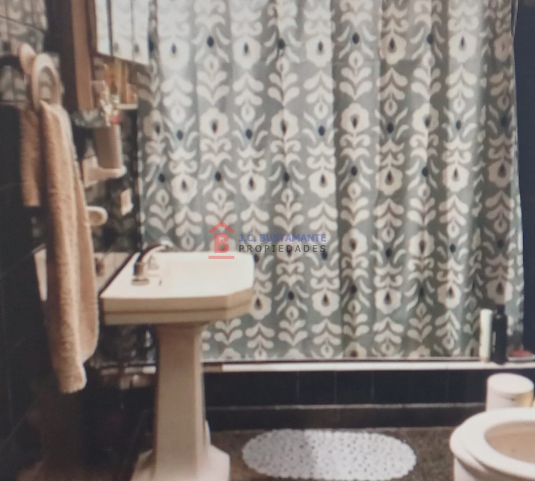 Venta Casa calle Chacabuco 677
