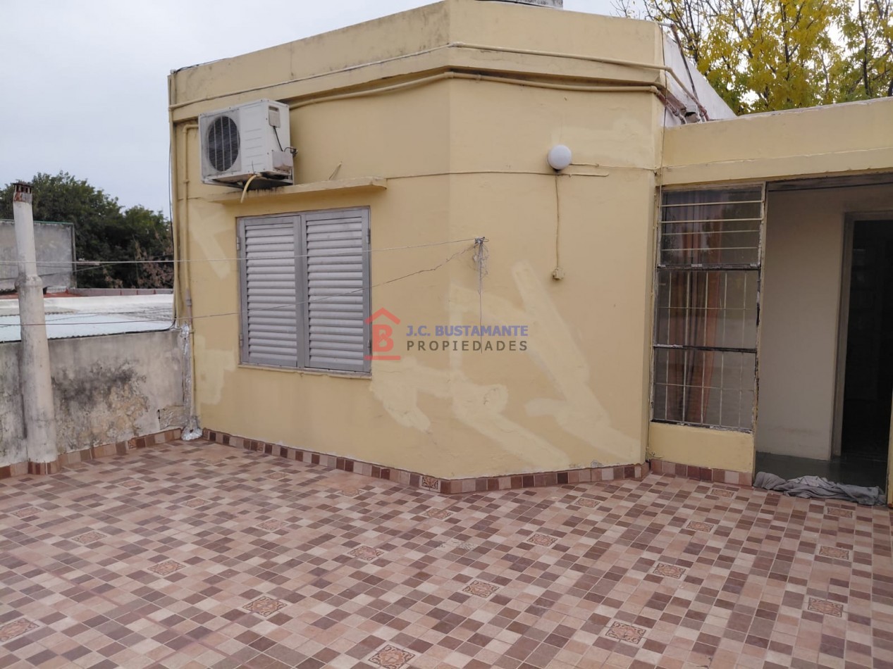 Alquiler Departamento en Planta Alta Illia 227