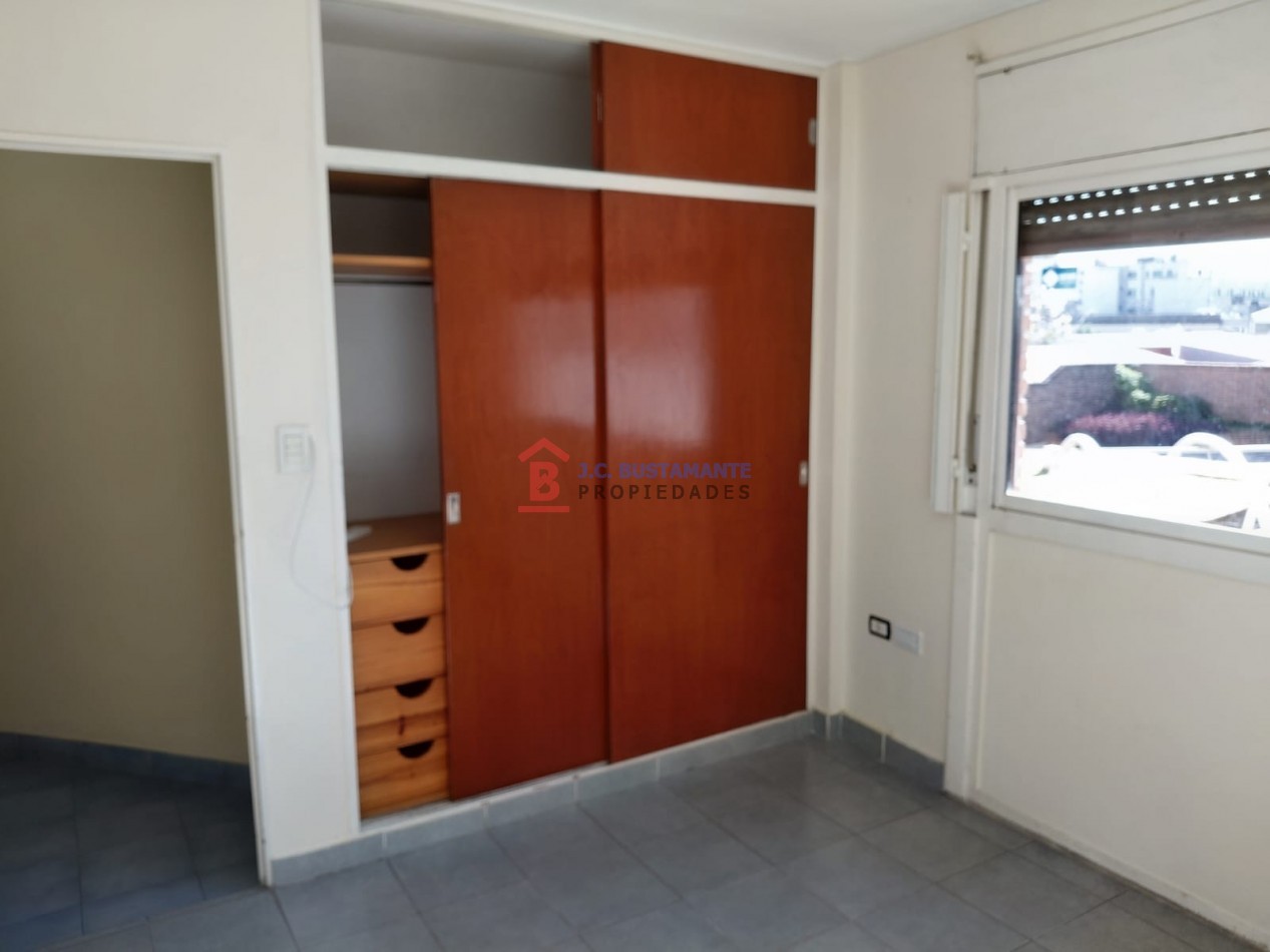 Alquiler departamento calle Gualeguaychu 139