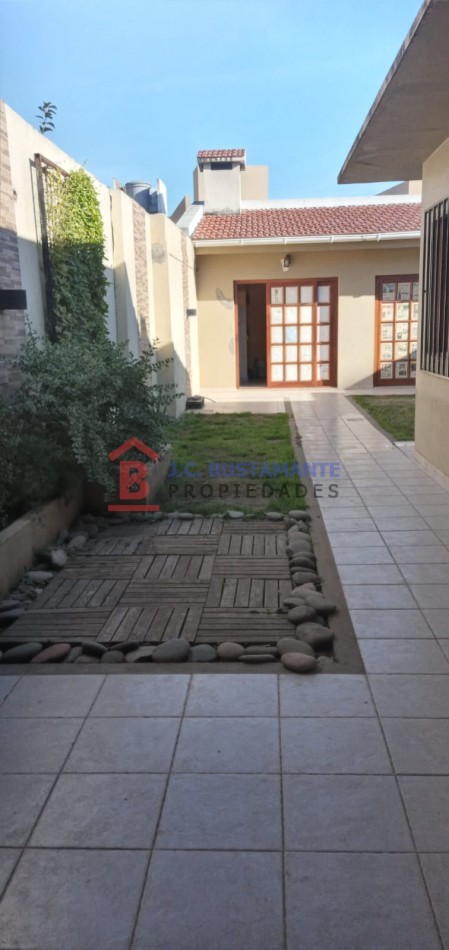 Venta Casa calle Maipu y P. Peron 