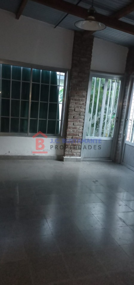 Alquiler casa Maipu 476