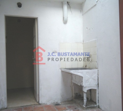 Alquiler Departamento  calle  Gualeguaychu 163