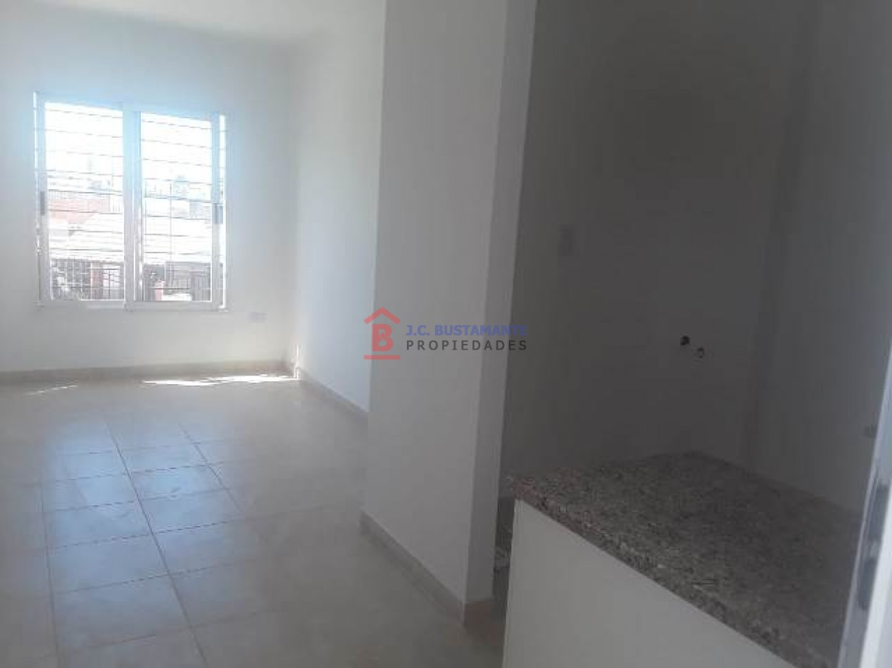 Alquiler departamento Cnel Uzin 656