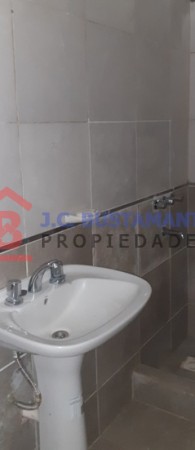 Alquiler Monoambiente calle Yrigoyen 128